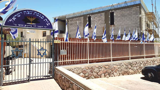 תאונת עבודה הביאה לעצירת  העבודות בבית הכנסת 'נצח ישראל'